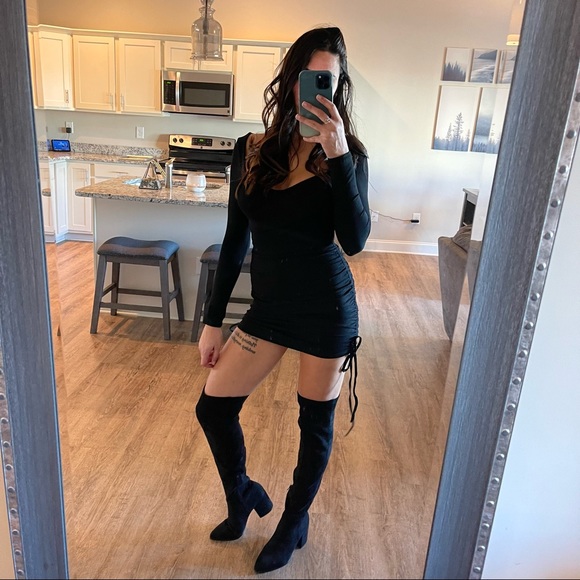 Black Vixen Ruched Long Sleeve Mini Dress - Picture 4 of 11